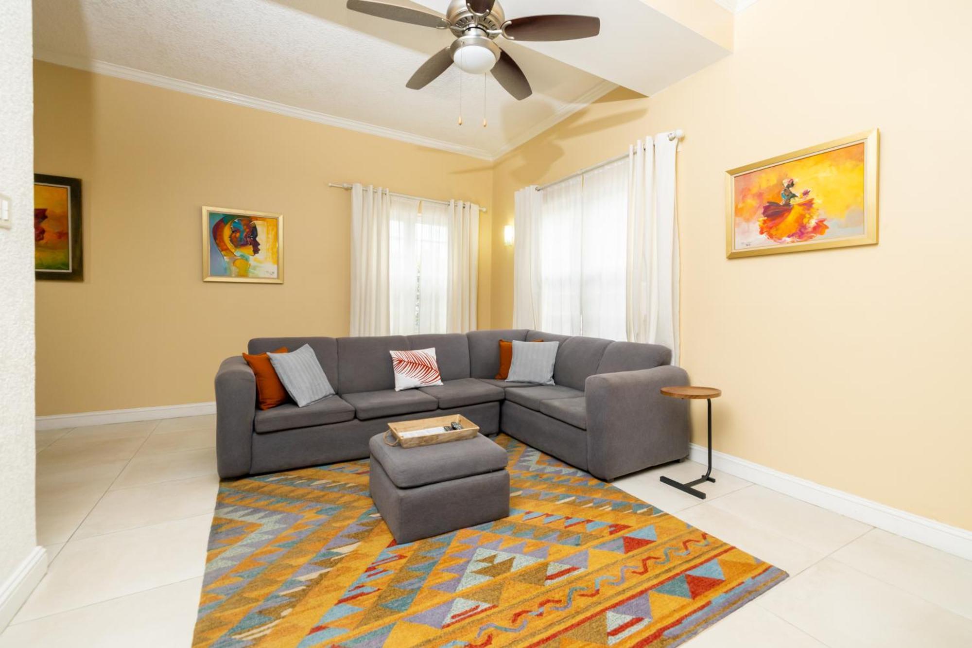 Choose To Be Happy At The Westbury - Two Bedroom Apartment Kingston Buitenkant foto